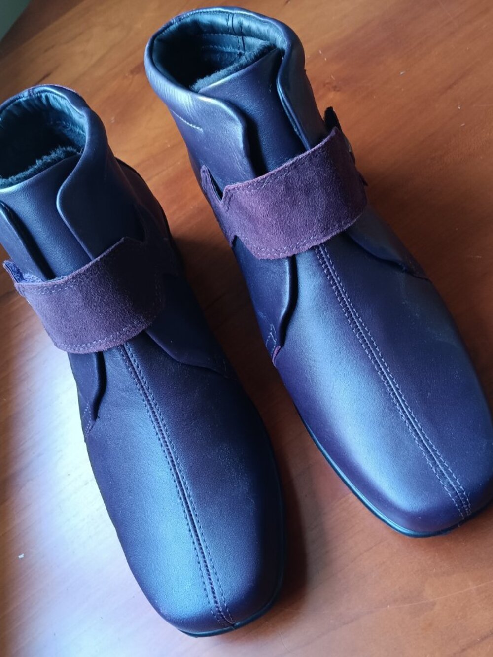 NWOT Dark Cherry Wine Leather Comfort Ankle Boot by Hotter, Made in England